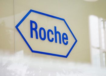 Roche-nin əczaçılıq bölməsinin rəhbəri şirkəti tərk edir