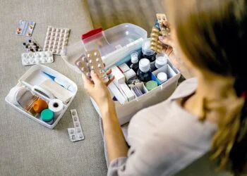 Dərmanlar ev şəraitində necə və harada saxlanılmalıdır – VİDEO