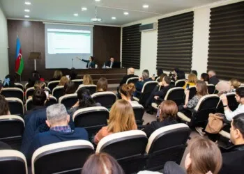 Səhiyyə Nazirliyi Analitik Ekspertiza Mərkəzində “Dərman Vasitələrinin Təqib və İzləmə Sistemi” üzrə təlimatlandırma davam edir-VİDEO