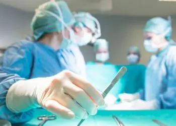 Əməliyyat zamanı canlı yayım açmaq istəyən həkimlərin NƏZƏRİNƏ!